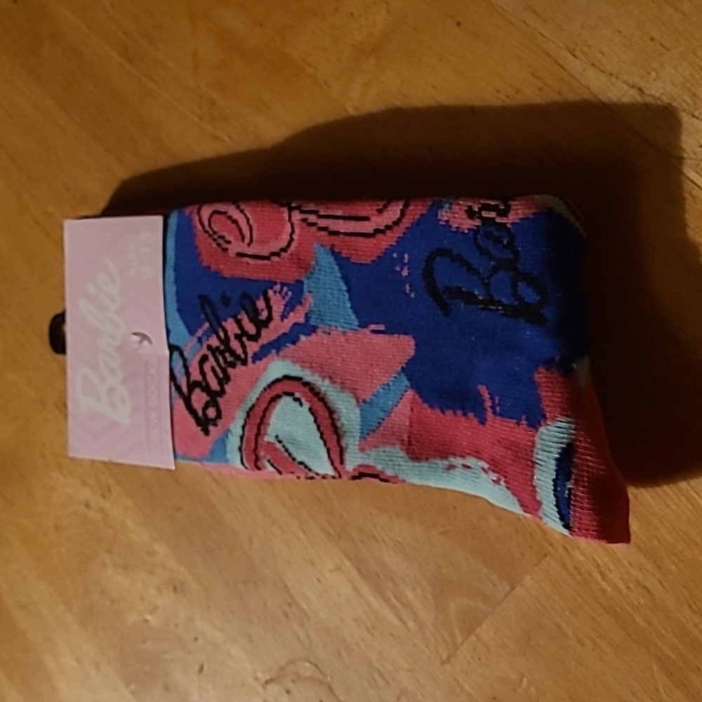 Barbie Crew Socks Size 9-13 - Picture 4 of 5